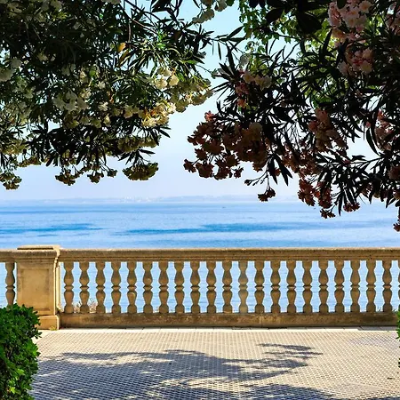Apartment El Atico Del Marques Free Parking By Cadiz4rentals